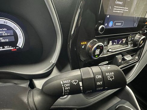 Used 2025 Toyota Highlander XSE image 23