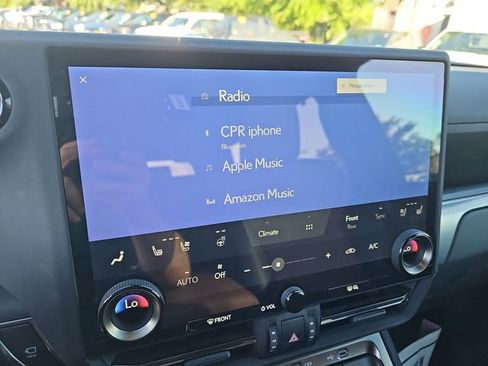 Used 2025 Lexus GX 550 w/ Accessory Package (2T) AWD/4WD image 18