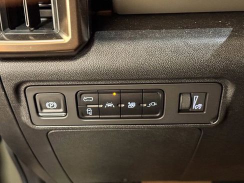 New 2025 GMC Hummer EV 3X w/ Extreme Off-Road Package image 38