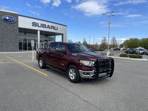 Used 2022 RAM 1500 Big Horn AWD/4WD image 2