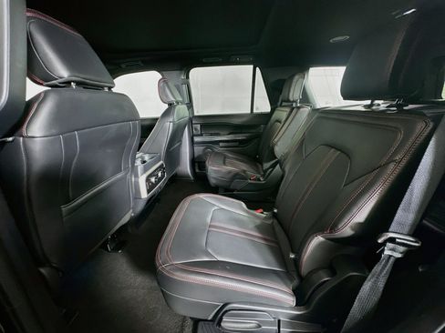 Used 2024 Ford Expedition Limited AWD/4WD image 28