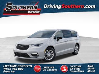 Used 2026 Chrysler Pacifica Select AWD/4WD 360° Tour