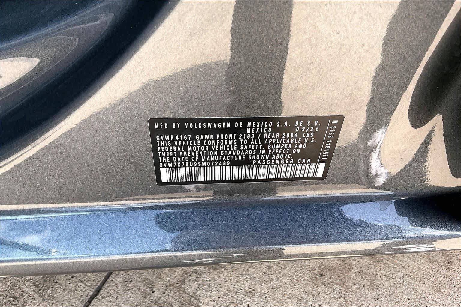 Used 2025 Volkswagen Jetta SE FWD image 37