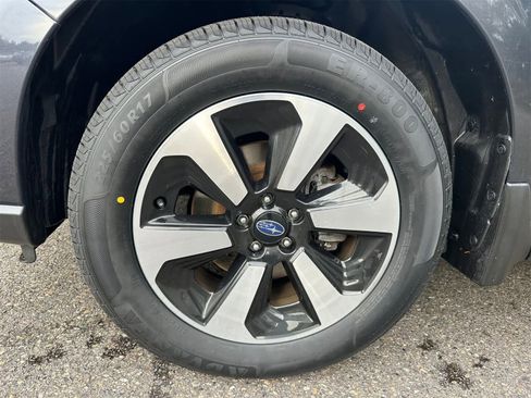 Used 2018 Subaru Forester 2.5i Limited image 8