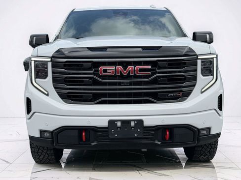 Used 2025 GMC Sierra 1500 AT4 AWD/4WD image 2