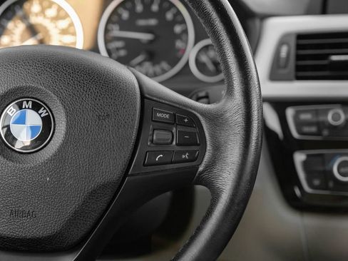 Used 2018 BMW 320i Sedan image 15
