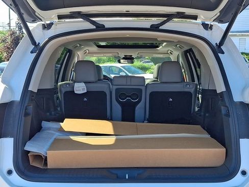 Used 2025 Honda Pilot Touring image 28