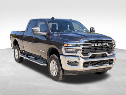 Used 2026 RAM 2500 Big Horn AWD/4WD image 5