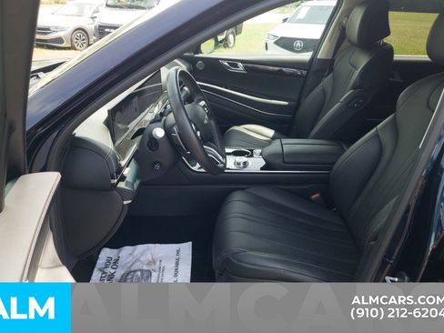 Used 2025 Genesis GV80 2.5T Standard AWD/4WD image 16
