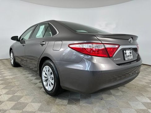 Used 2015 Toyota Camry LE FWD image 5
