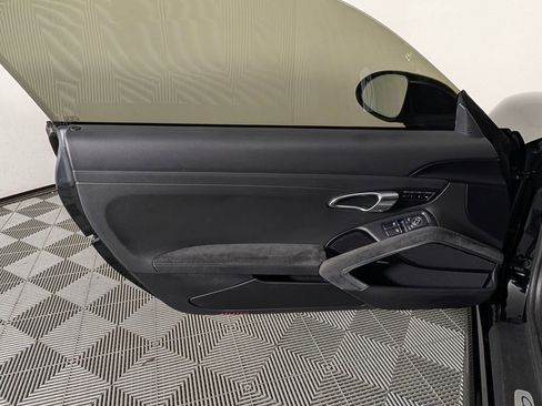 Certified 2019 Porsche 718 Cayman GTS RWD image 23