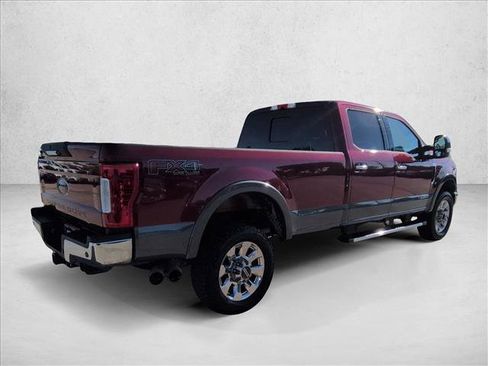 Used 2019 Ford F350 Lariat w/ Chrome Package image 5