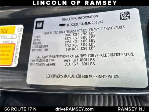 Used 2021 GMC Yukon Denali w/ Denali Ultimate Package AWD/4WD image 27