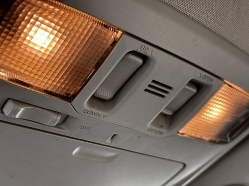 Used 2015 Subaru Legacy 2.5i Premium w/ Moonroof Package image 15