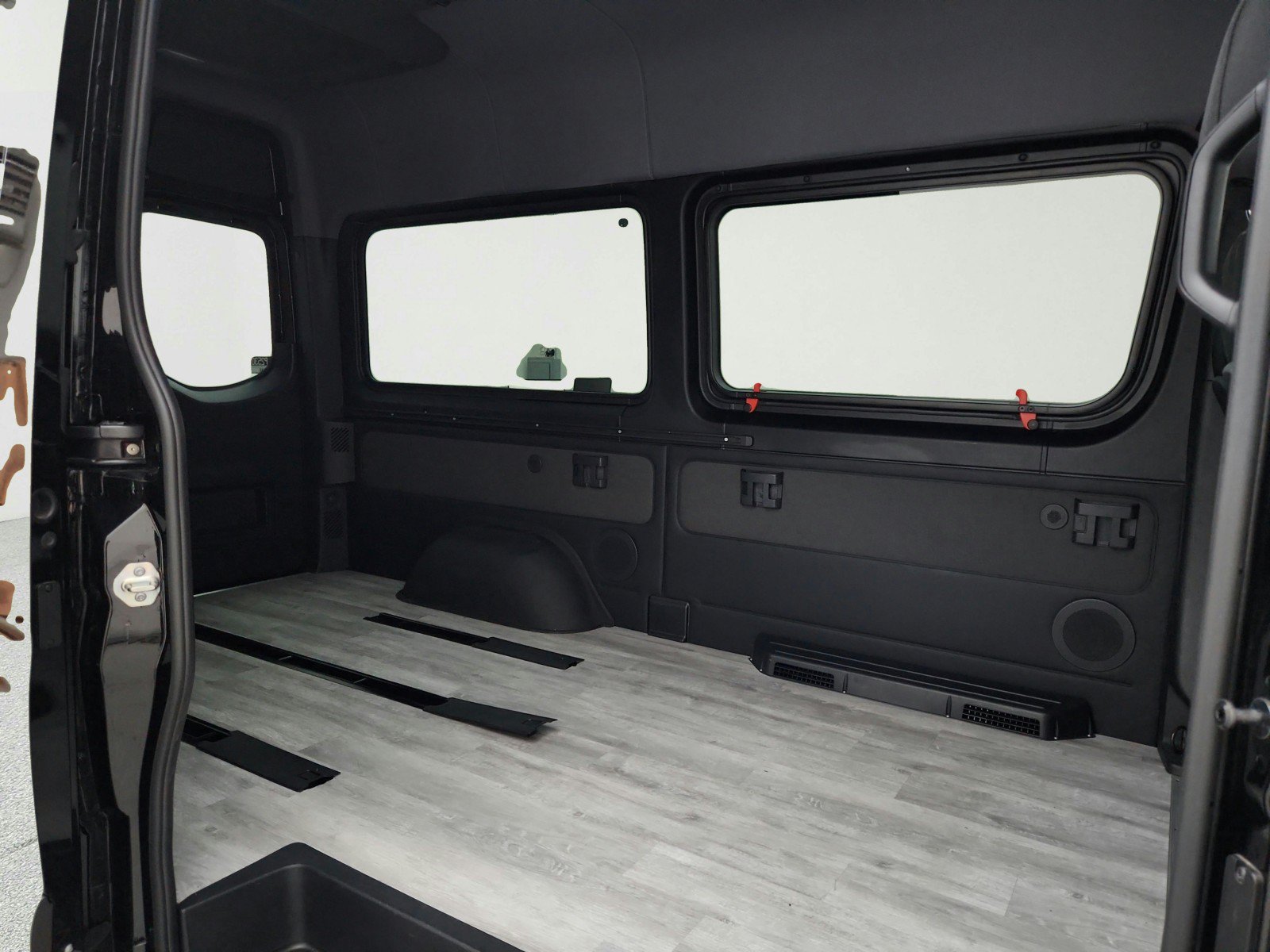 Used 2023 Mercedes-Benz Sprinter 2500 image 27