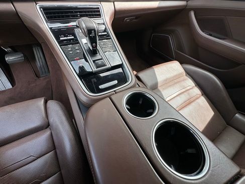 Certified 2023 Porsche Panamera RWD image 36
