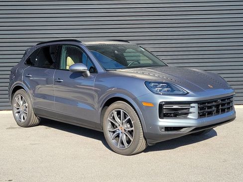 New 2026 Porsche Cayenne AWD/4WD image 9