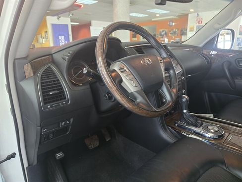 Used 2017 INFINITI QX80 2WD w/ Driver Assistance Package image 8