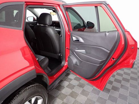 New 2026 Chevrolet Trax LT w/ LT Convenience Package image 28