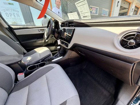 Used 2018 Toyota Corolla LE FWD image 26