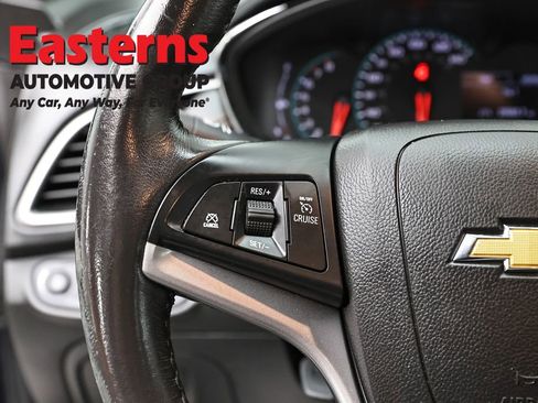 Used 2021 Chevrolet Trax LT w/ Driver Confidence Package image 15