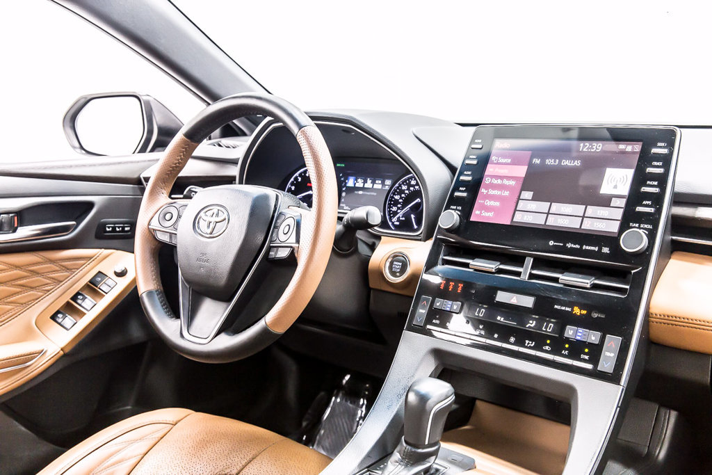 Used 2019 Toyota Avalon Limited FWD image 21