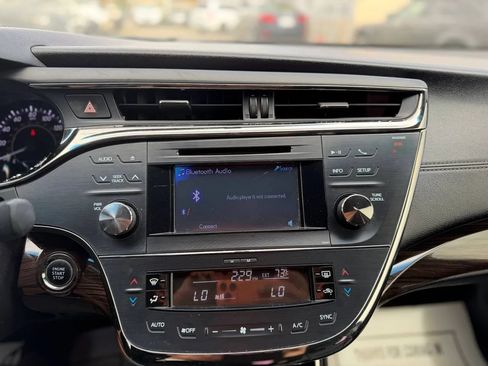 Used 2014 Toyota Avalon XLE FWD image 39