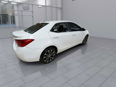 Used 2017 Toyota Corolla XSE image 8
