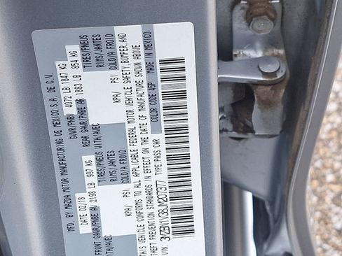 Used 2018 MAZDA MAZDA3 Touring image 16