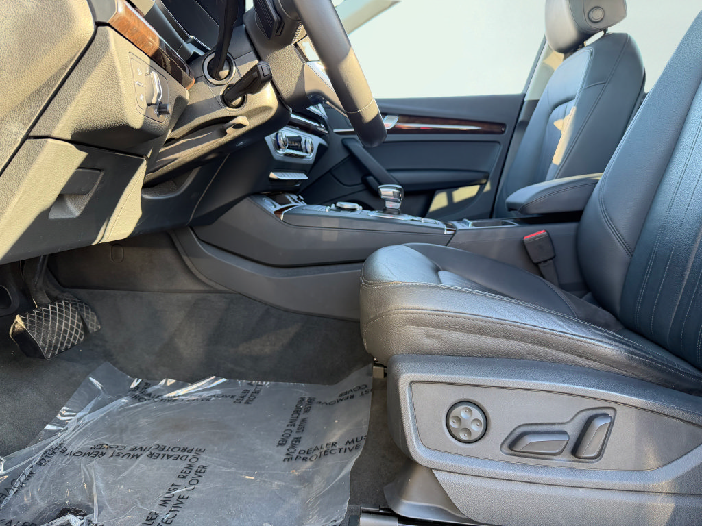 Used 2019 Audi Q5 2.0T Premium AWD/4WD image 26