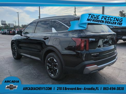 Used 2025 Kia Sorento S FWD image 6
