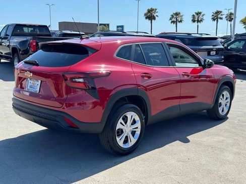 New 2026 Chevrolet Trax LS FWD image 5