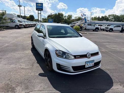 Used 2017 Volkswagen GTI S FWD image 12