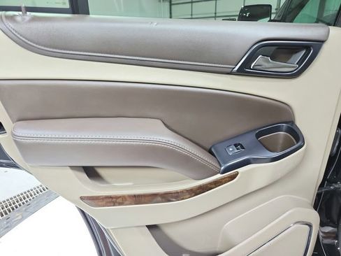 Used 2019 Chevrolet Tahoe LT RWD image 38