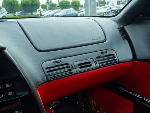 Used 1995 Chevrolet Corvette Convertible RWD image 27