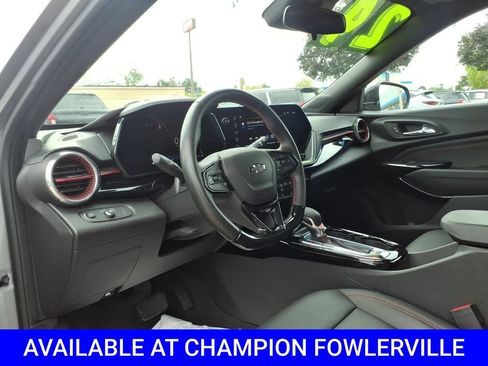 Used 2024 Chevrolet Trax RS w/ Driver Confidence Package FWD image 13
