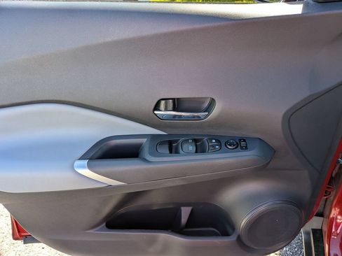 Certified 2021 Nissan Kicks SR w/ SR Premium Package FWD image 31