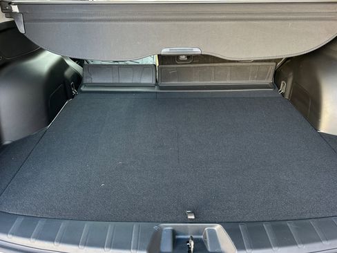 Used 2022 Subaru Forester Premium image 18