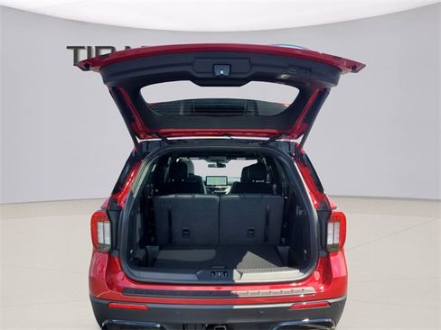 New 2025 Ford Explorer ST-Line image 9
