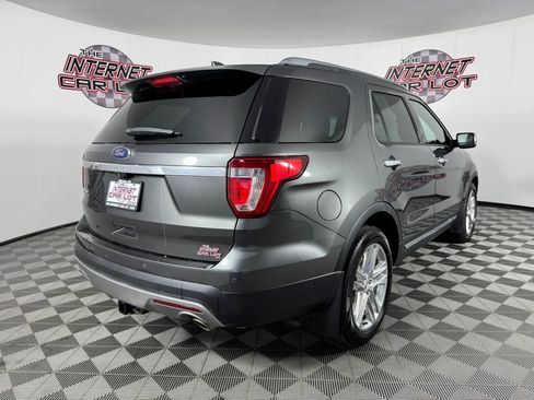 Used 2017 Ford Explorer Limited w/ Equipment Group 301A image 7