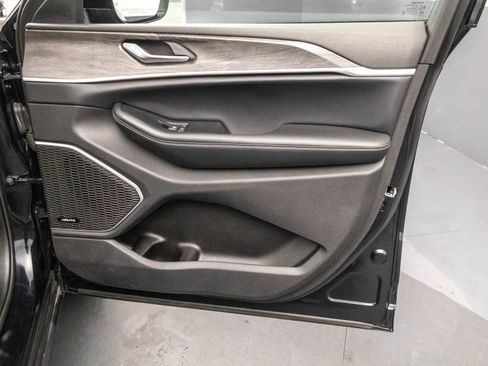 Used 2024 Jeep Grand Cherokee Limited 4xe image 43