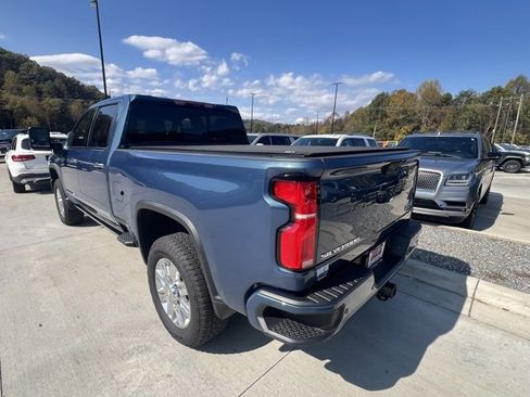 Used 2025 Chevrolet Silverado 2500 High Country w/ High Country Premium Package image 6