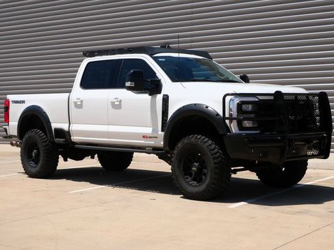 Used 2024 Ford F250 Lariat w/ Lariat Ultimate Package AWD/4WD image 1