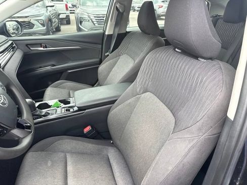 Used 2025 Toyota Camry LE w/ Convenience Package FWD image 12