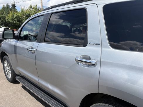 Used 2016 Toyota Sequoia Limited w/ Safety & Convenience Package AWD/4WD image 12