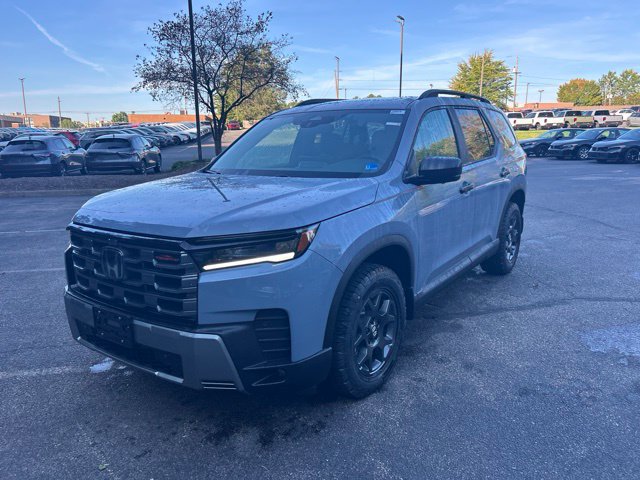 New 2026 Honda Pilot TrailSport image 2