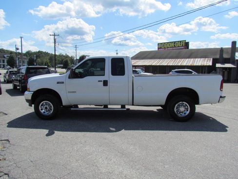 Used 2004 Ford F250 XLT image 4