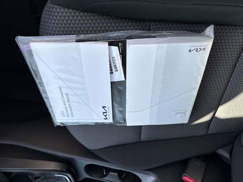 Used 2024 Kia Soul LX w/ Option Group 015 image 32