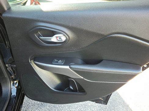 Used 2020 Jeep Cherokee High Altitude image 13