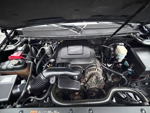 Used 2011 GMC Yukon Denali image 15